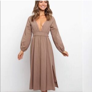 NWOT Petal & Pup Yunis Brown Long sleeve Midi Dress